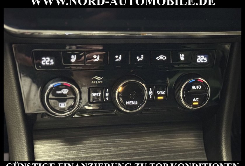 Skoda Superb Superb Combi 2.0 TDI Style 4x4 DSG AHK/Leder/Kam