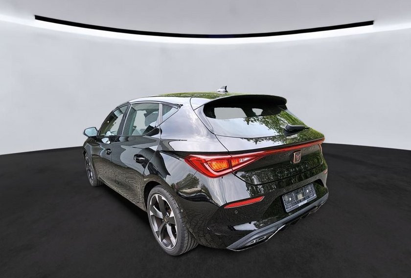 Cupra Leon Leon 2.0 TSI DSG Kamera/Mirror Link/18/LED