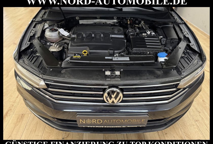 Volkswagen Passat Variant Passat Variant 1.6 TDI DSG Navi/LED/Spurhalte