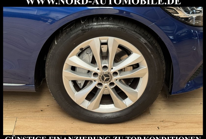 Mercedes-Benz C 300 C 300 d T Avantgarde Distro+*Wide*AHK*Kam*Comand