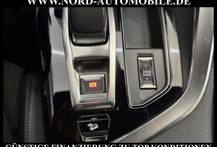 Peugeot 3008 3008 Hybrid4 300 GT *LED*NAVI*PANO*FOCAL*19Z*