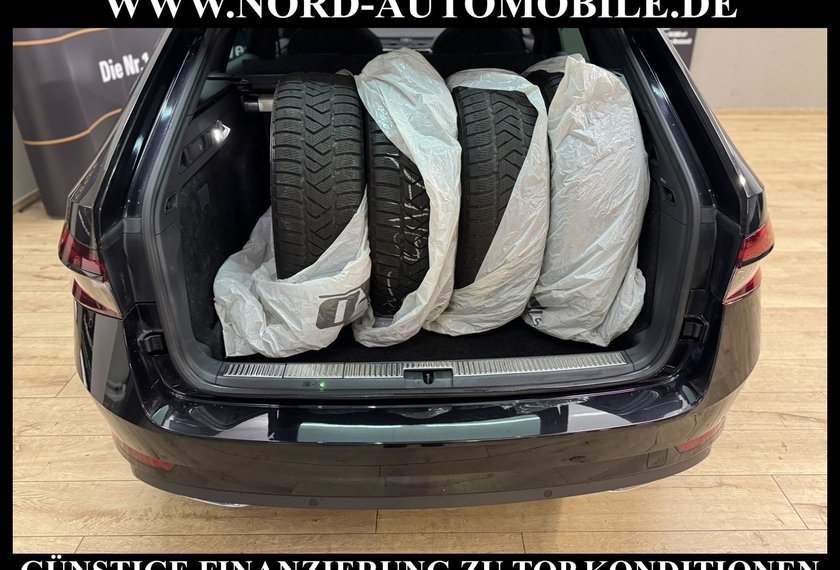 Skoda Superb Superb Combi SPORTLINE 4x4 DSG *AHK*PANO*ACC*