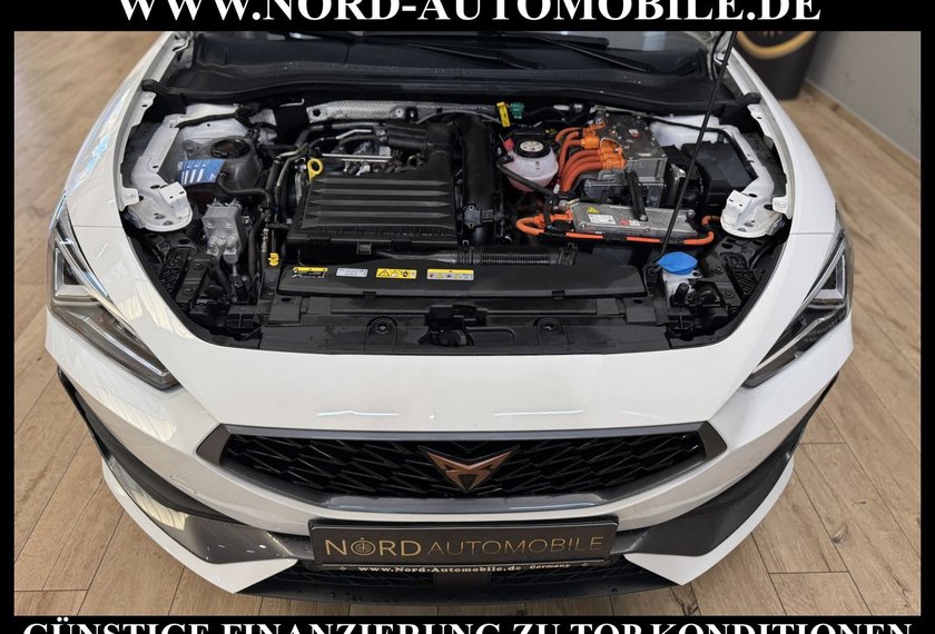 Cupra Leon Leon SP VZ 1.4 TSI e-HYBRID DSG Kamera/19/Navi