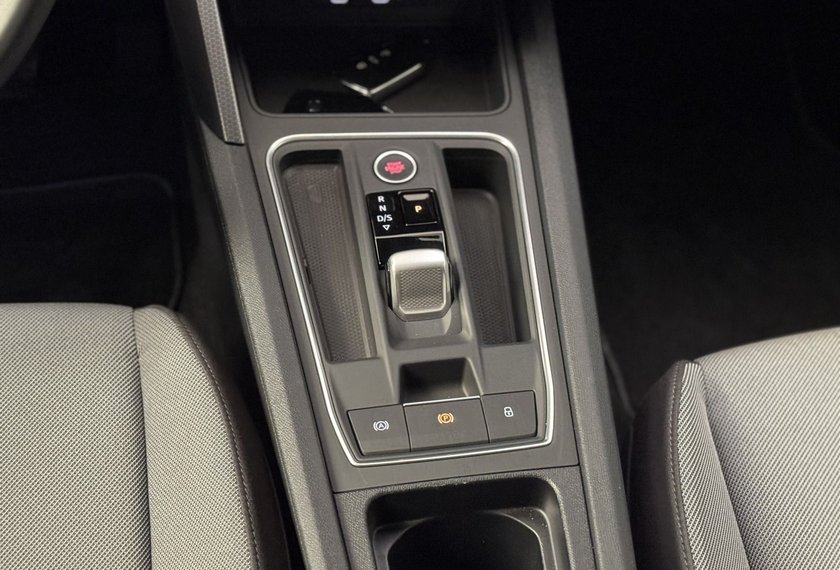 Seat Leon Leon SP Style 1.5 eTSI DSG Kamera/Navi/LED/