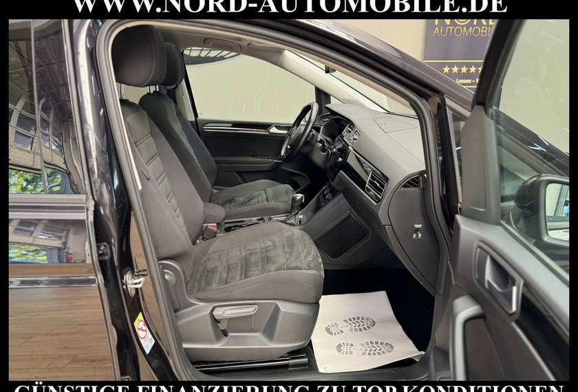 Volkswagen Touran Touran 2.0 TDI DSG Comfortl. Dig.Cockp/Pano/LED