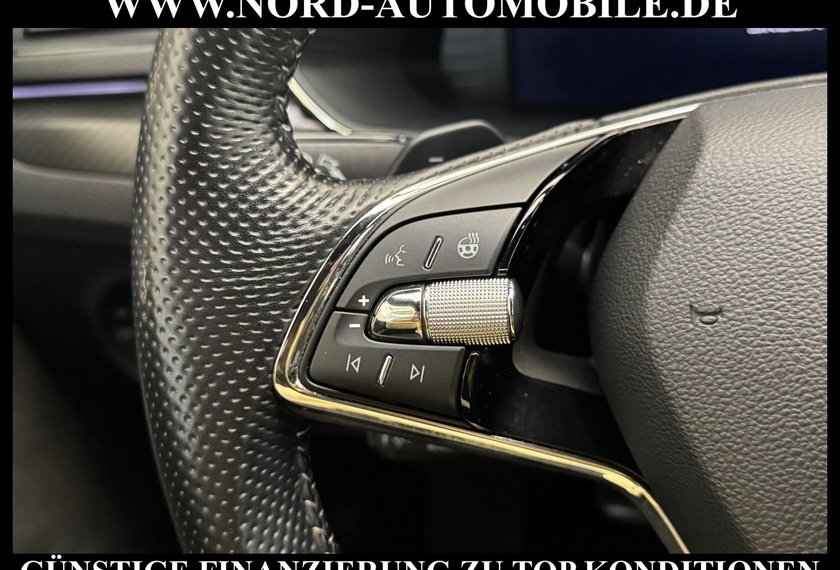 Skoda Superb Superb Combi Sportline 2.0 TDI DSG AHK/Area View