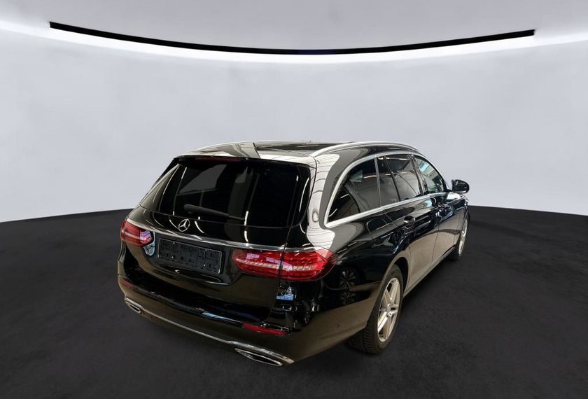 Mercedes-Benz E 220 E 220 d T 4Matic Avantgarde *Distro+*Wide*360°*