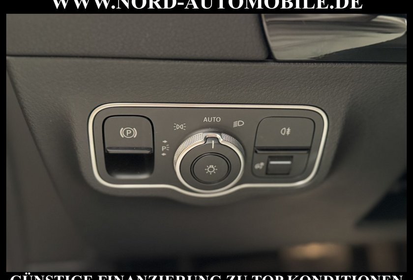 Mercedes-Benz GLA 180 GLA 180 d Entry *LED*Wide*Kamera*EasyPack*Spur*