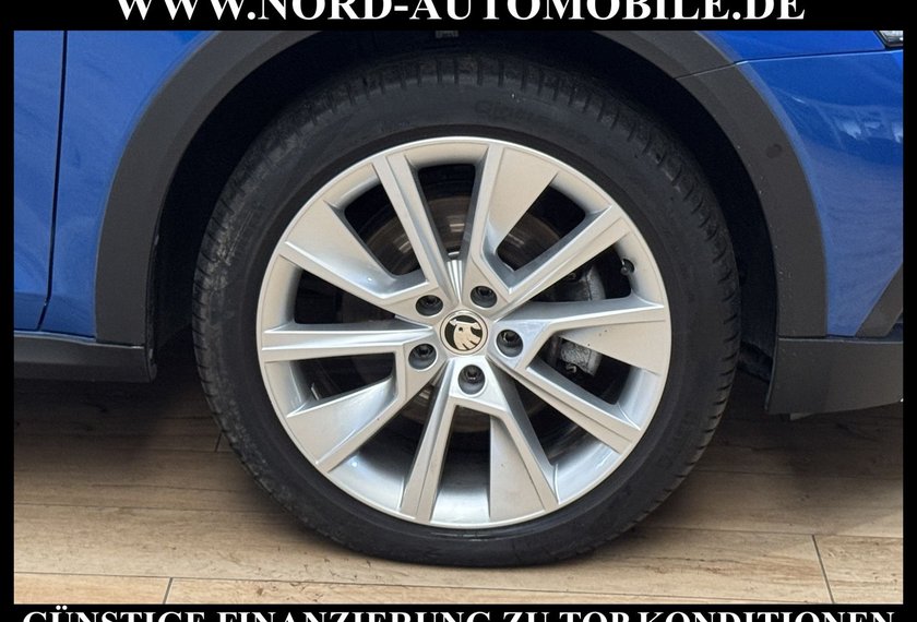 Skoda Octavia Octavia Scout Combi 2.0TDI DSG AHK/Kamera/HeadUp