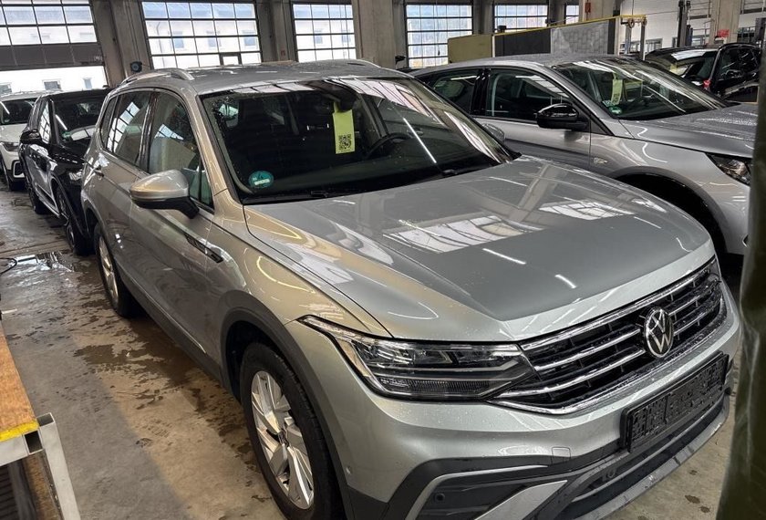 Volkswagen Tiguan Allspace Tiguan Allspace Life 2.0 TDI DSG AHK/Kamera/Head
