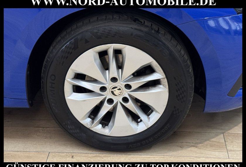 Skoda Octavia Octavia Combi Ambition 2.0 TDI LED/PDC/16''