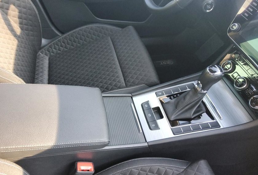 Skoda Superb Superb Combi Ambition 1.5 TSI DSG Virt.Cockpit