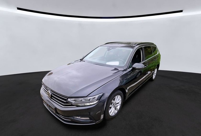 Volkswagen Passat Variant Passat Variant Business 1.5 TSI DSG AHK/Navi/LED