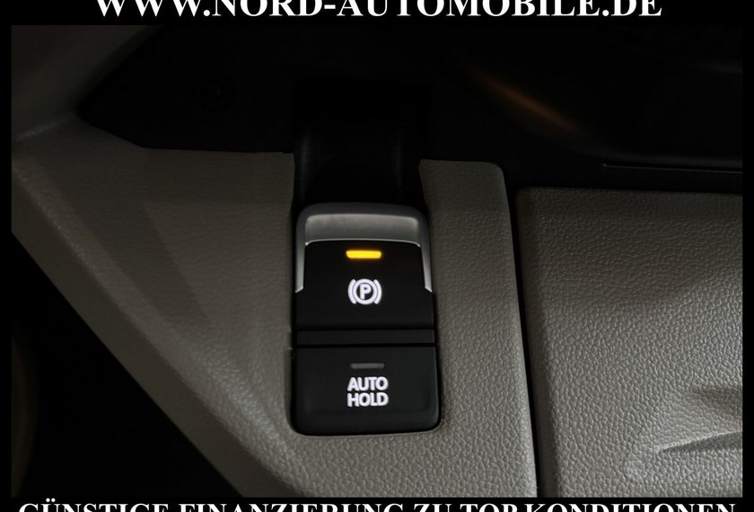 Volkswagen T7 Multivan T7 Multivan LANG eHybrid *AHK*PANO*DCC*UPE:80*