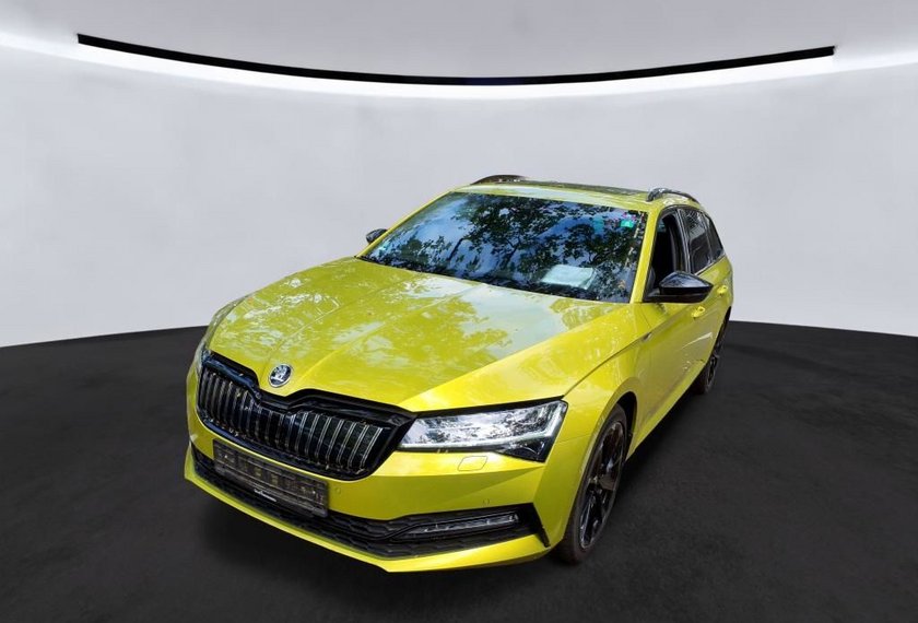 Skoda Superb Superb iV Combi Sportline 1.4 TSI DSG Pano/Kamer