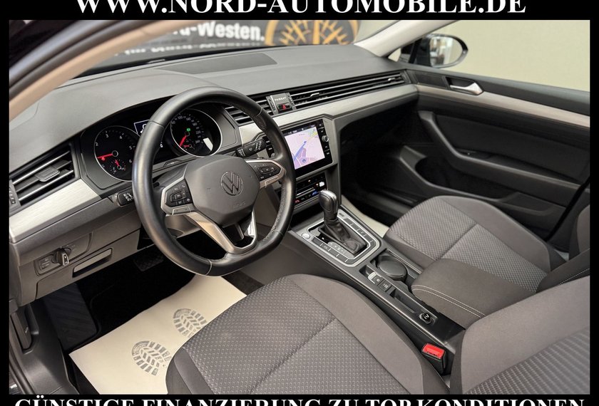 Volkswagen Passat Variant Passat Variant Basic 2.0 TDI DSG Kamera/Navi/LED