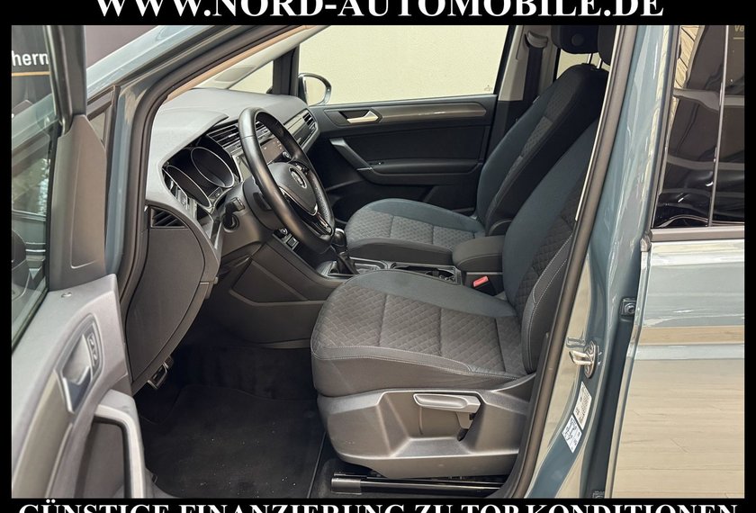 Volkswagen Touran Touran IQ.Drive 1.6 TDI DSG 7-Sitzer/Navi/Kamera