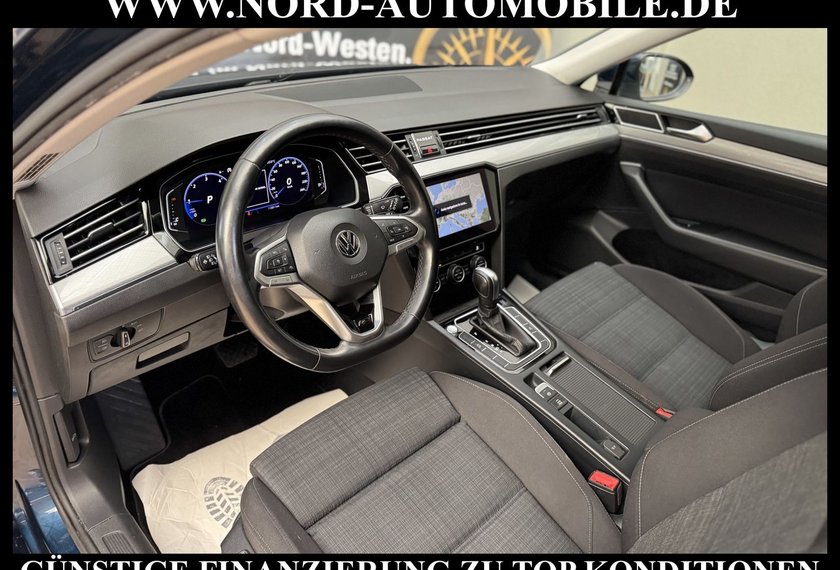 Volkswagen Passat Variant Passat Variant 1.6 TDI DSG R-Line Dig.Cockp/Kame