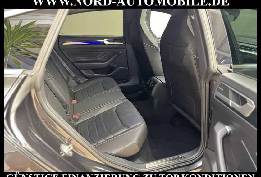 Volkswagen Arteon Arteon R-Line 4MOT 2.0TSI DSG AHK/Pano/20/HeadUp