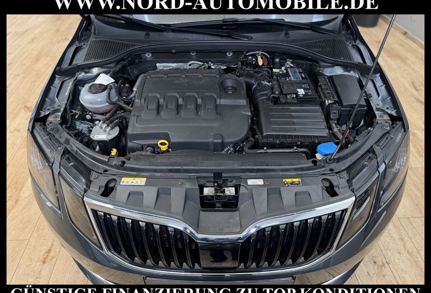 Skoda Octavia Octavia Combi Style 2.0 TDI DSG Pano/Navi/Lane