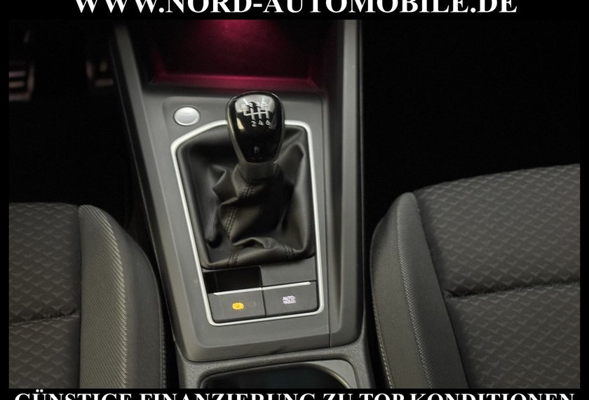 Volkswagen Golf Golf Life ACTIVE 1.5 TSI Kamera/Head-Up/StHz/Kam