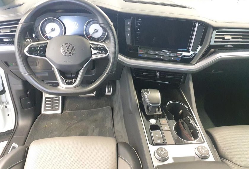 Volkswagen Touareg Touareg 3.0TDI R-Line 4MOT Luft/AHK/ACC/20/Leder
