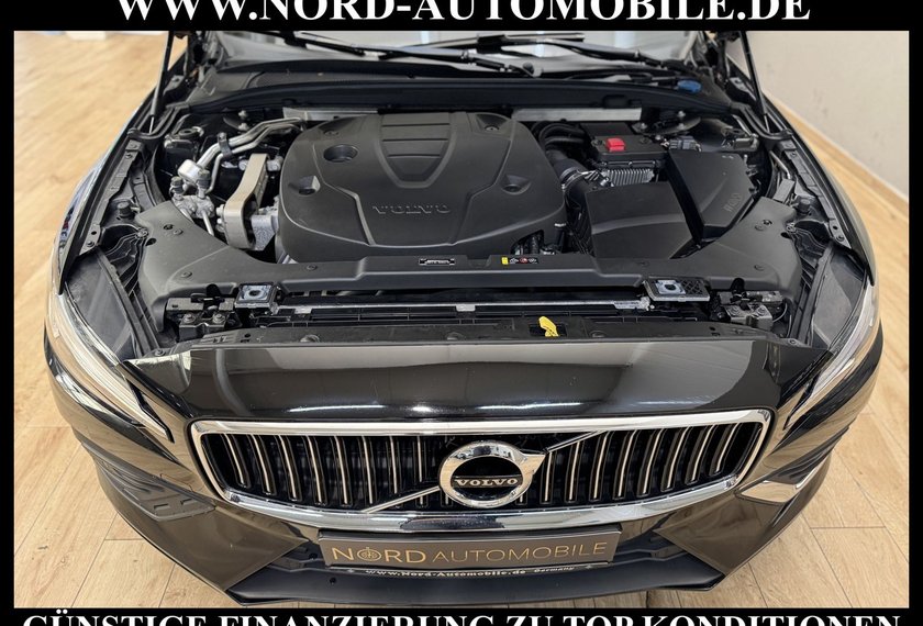Volvo V60 V60 Kombi D4 INSCRIPTION *LEDER*H&amp;K*KAM*PANO*LED