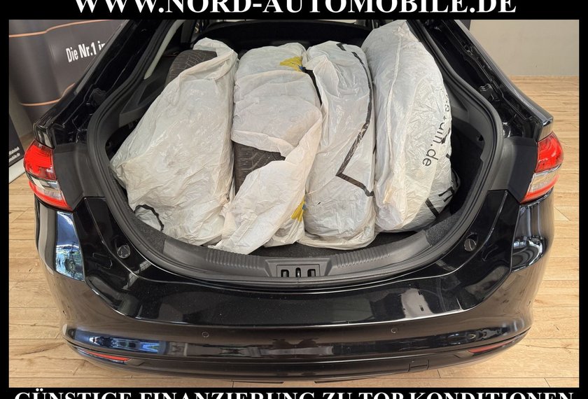 Ford Mondeo Mondeo Lim. 2.0 EB Titanium *AHK*ACC*LEDER*STHZ*