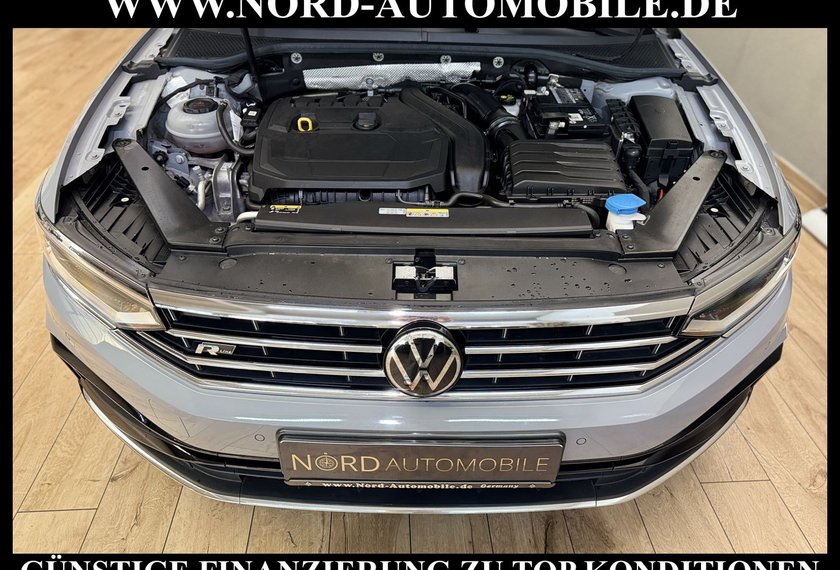 Volkswagen Passat Variant Passat Variant R-Line 1.5 TSI DSG Pano/AHK/18/