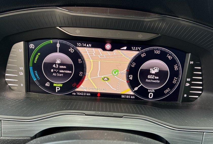 Skoda Superb Superb iV Combi Ambition 1.4TSI DSG AHK/Virt.Coc