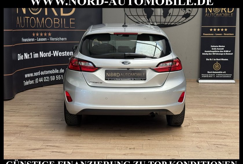 Ford Fiesta Fiesta Cool &amp; Connect *LED*Navi*Klima*Kamera*