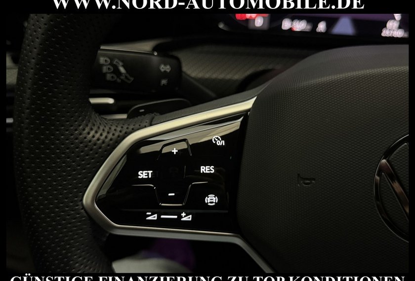 Volkswagen Golf Golf R-Line 1.5 eTSI DSG Kamera/LED/Dig.Cockpit