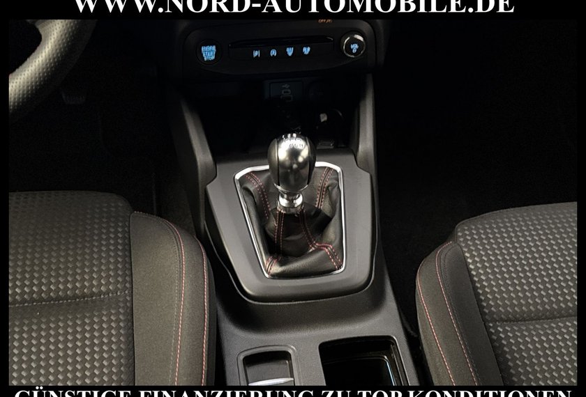 Ford Focus Focus Lim. ST-Line *LED*Navi*Kamera*ACC*SHZ*LHZ*