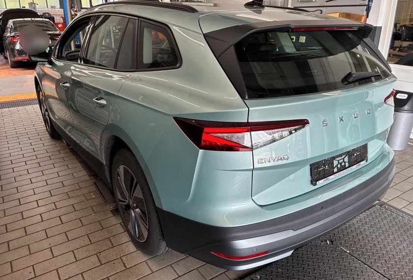 Skoda Enyaq Enyaq iV 50 Loft Teilleder/Navi/LED/19