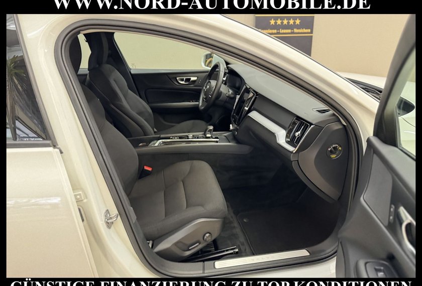 Volvo V60 V60 Kombi B3 B Momentum *LED*Navi*Kamera*SHZ*17Z