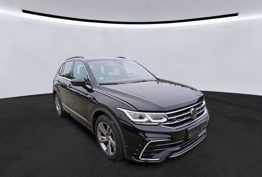 Volkswagen Tiguan Tiguan R-Line 2.0 TDI DSG Matrix/Kamera/Sid&amp;Lane