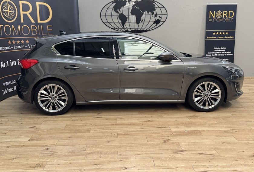 Ford Focus Focus Lim VIGNALE 1.5 EB *AHK*PANO*SCHÖN VOLL*