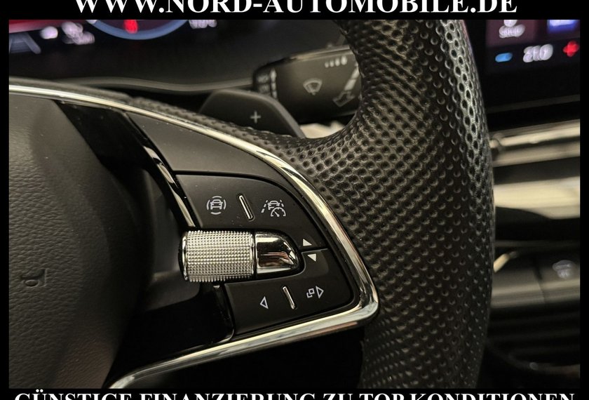 Skoda Octavia Octavia Combi Sportline 2.0 TDI DSG HeadUp/StHz/