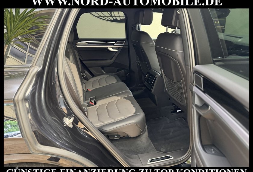 Volkswagen Touareg Touareg R-Line Black 4MOT 3.0 TSI 22/Luft/StHz R
