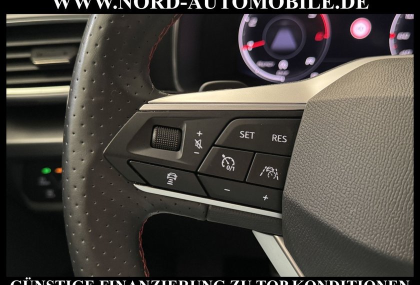 Seat Leon Leon Sportstourer 2.0 TDI DSG FR *LED*AHK*PANO*