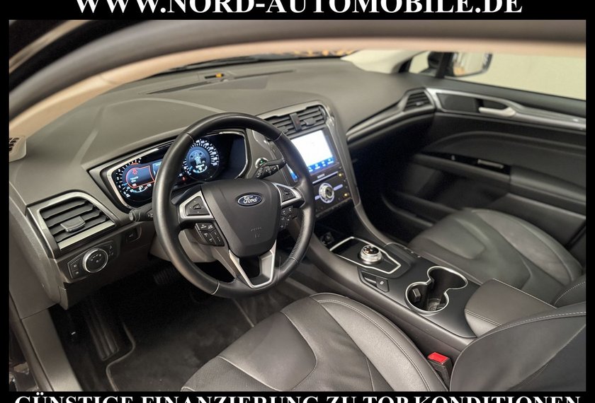 Ford Mondeo Mondeo Lim. 2.0 EB Titanium *LEDER*ACC*PANO*LED*