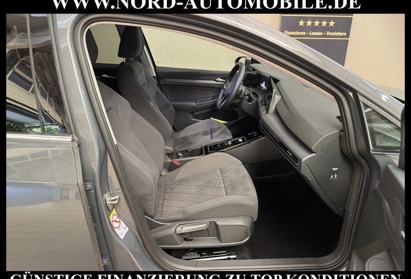 Volkswagen Golf Golf Style 2.0 TSI DSG Navi/LED/18/PDC