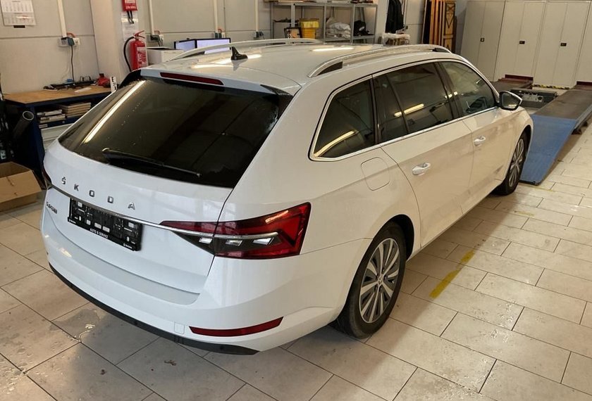 Skoda Superb Superb Combi Style 2.0 TDI DSG Navi/LED/Virt.Coc