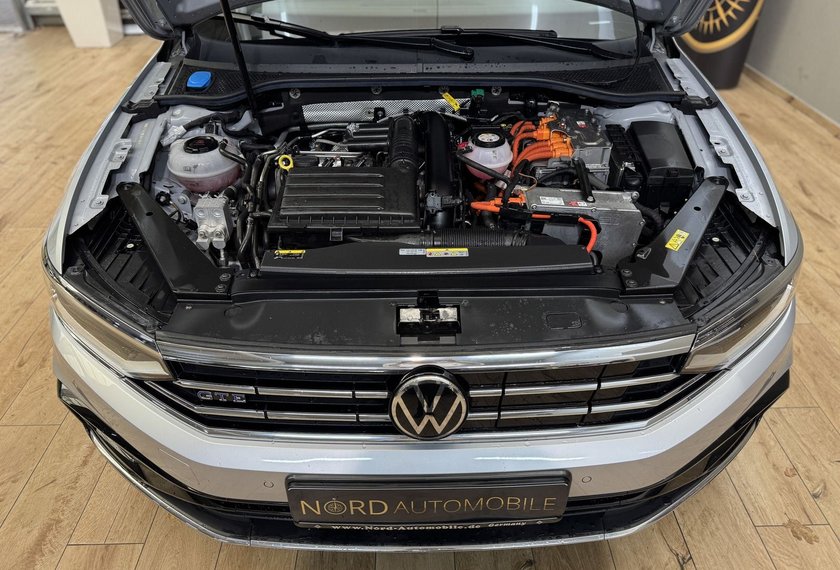 Volkswagen Passat Variant Passat Variant GTE 1.4 TSI DSG Matrix/AHK/Pano/