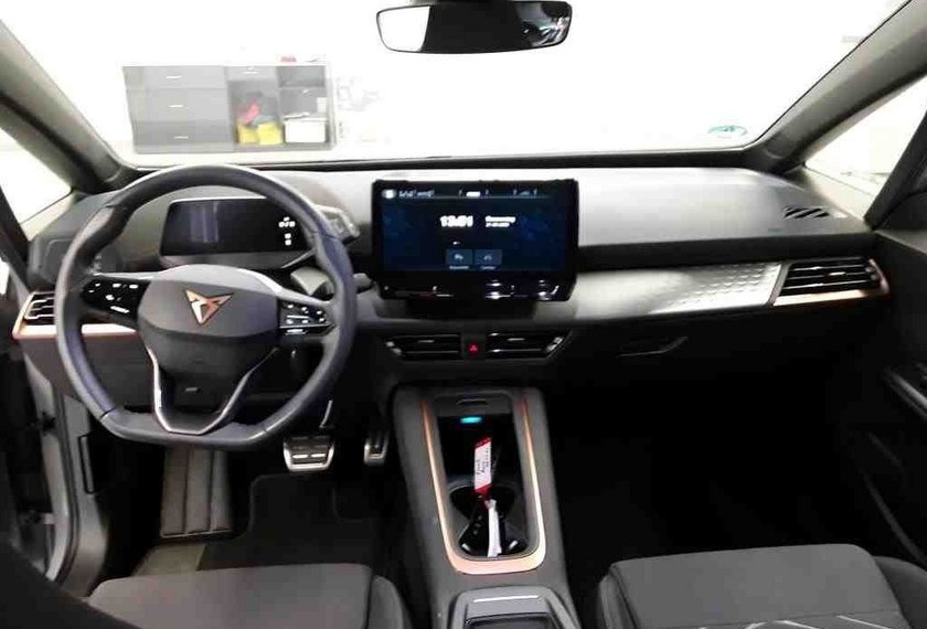 Cupra Born Born 150KW Automatik Kamera/SHZ/ACC/18