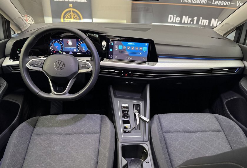 Volkswagen Golf Golf Variant Life 1.5 eTSI DSG AHK/Navi/LED/