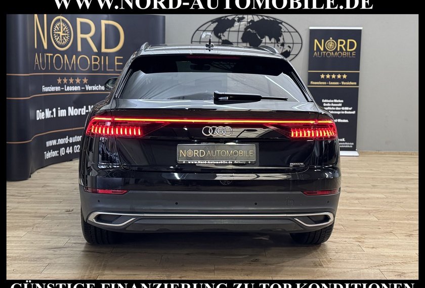 Audi Q8 Q8 55 TFSI QU. Leder/Kamera/Pano/SIDE&amp;LANE/ACC/