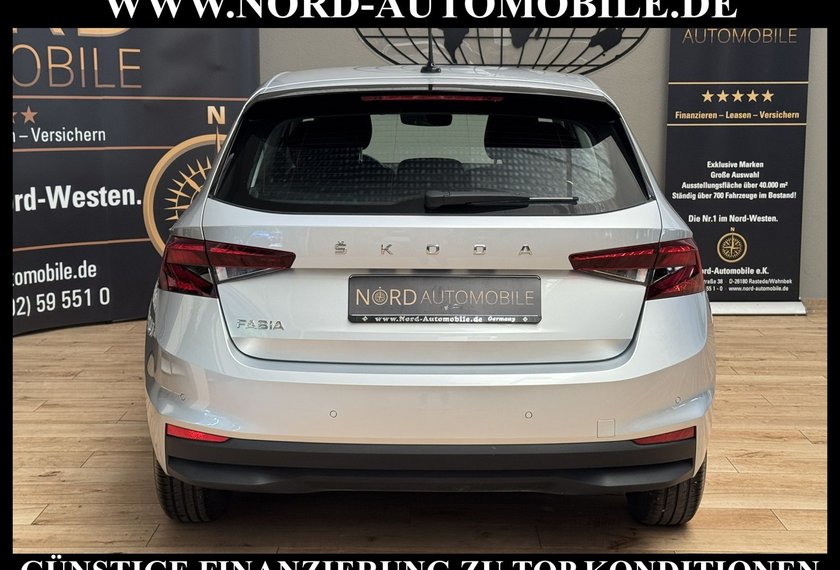 Skoda Fabia Fabia Ambition 1.0 MPI LED/Klima/Spurhalte/PDC