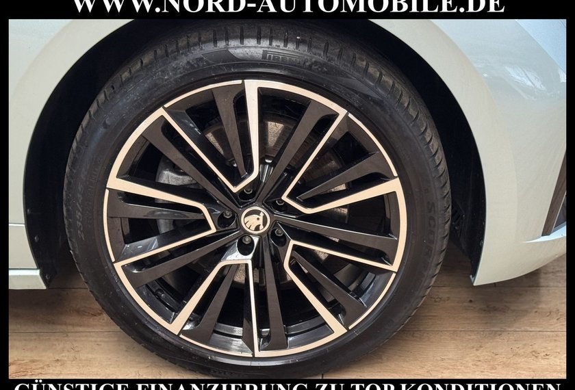 Skoda Enyaq Enyaq iV 80 x Founders Edition Suite AHK/21/Wärm