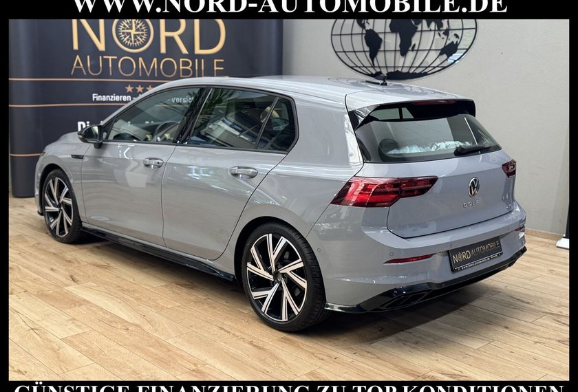 Volkswagen Golf Golf R-Line Black Style 1.5 eTSI DSG Pano/Kamera